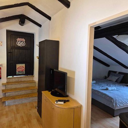Vila Antik Ilirska Bistrica Buitenkant foto